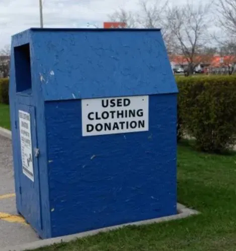 Used clothing donation bin — another application for ultrasonic fill-level sensing